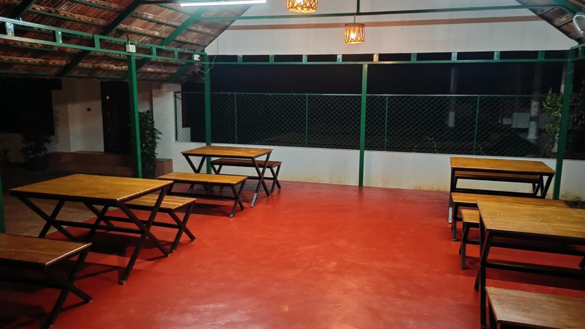 The Royal Island Hotel Mundrothuruth Ngoại thất bức ảnh