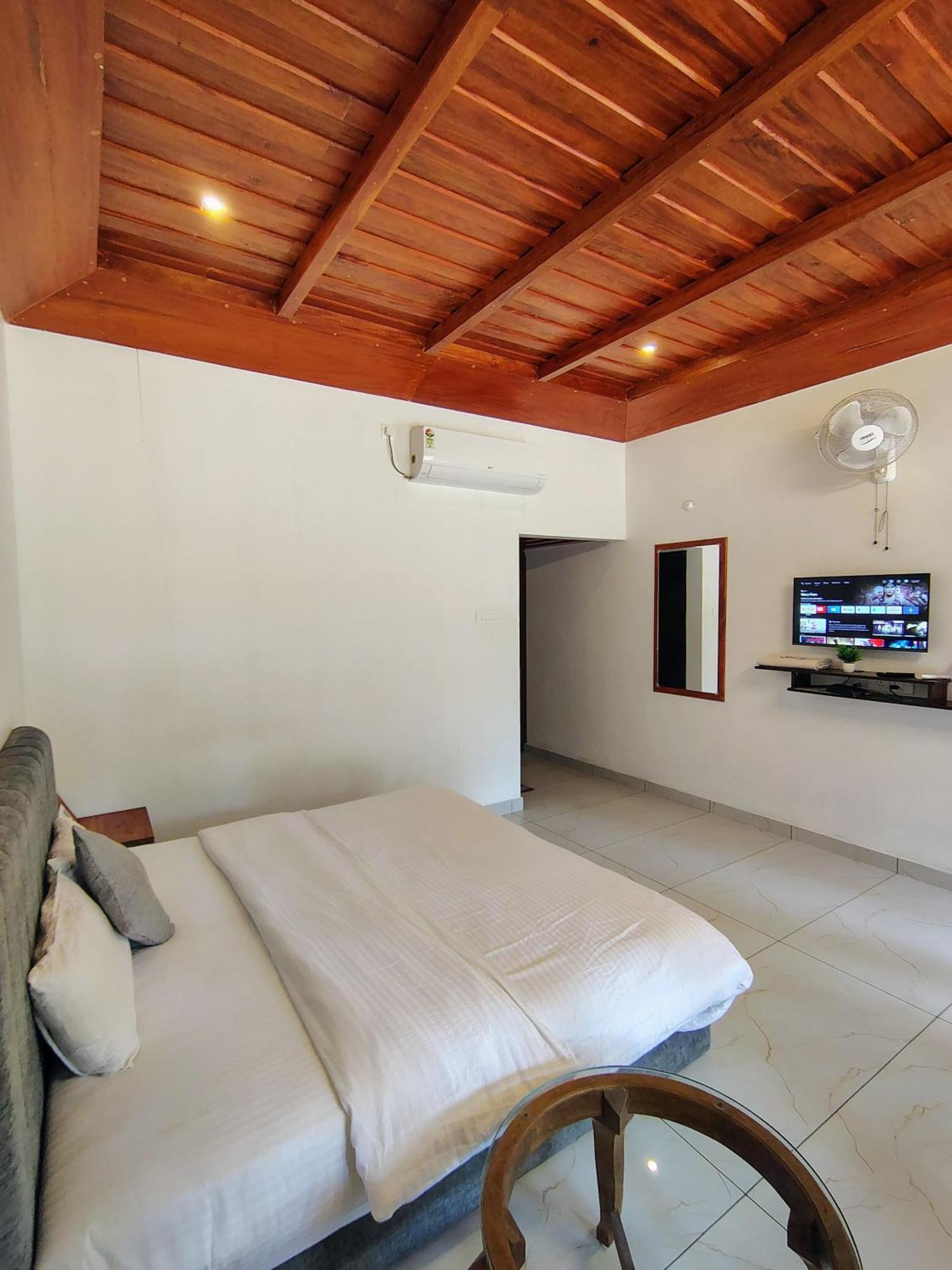 The Royal Island Hotel Mundrothuruth Phòng bức ảnh